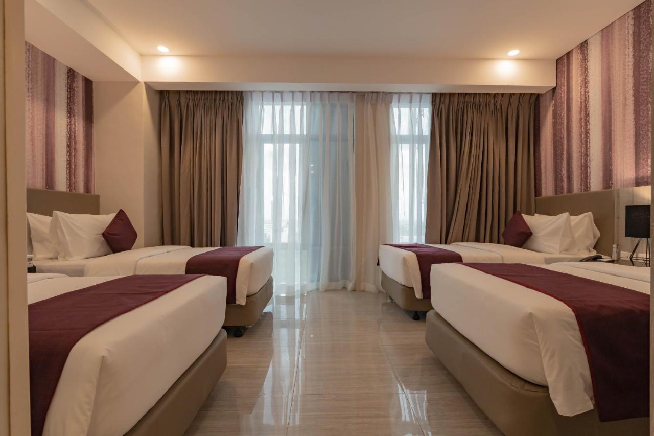 Bayfront Hotel Cebu Capitol Site - Multiple Use Hotel Esterno foto